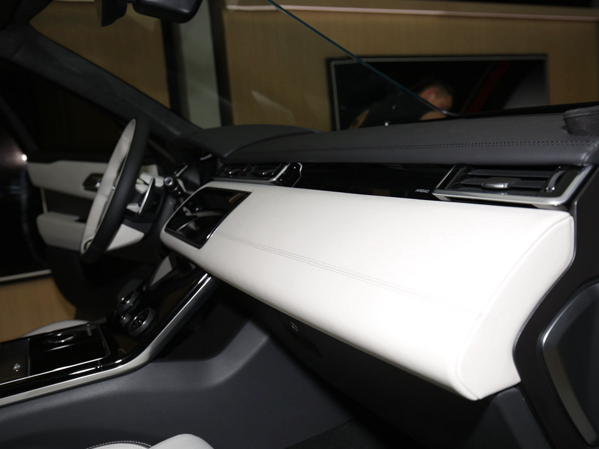 攬勝星脈車展高清大圖