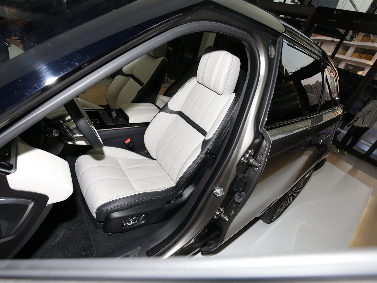 攬勝星脈車展高清大圖