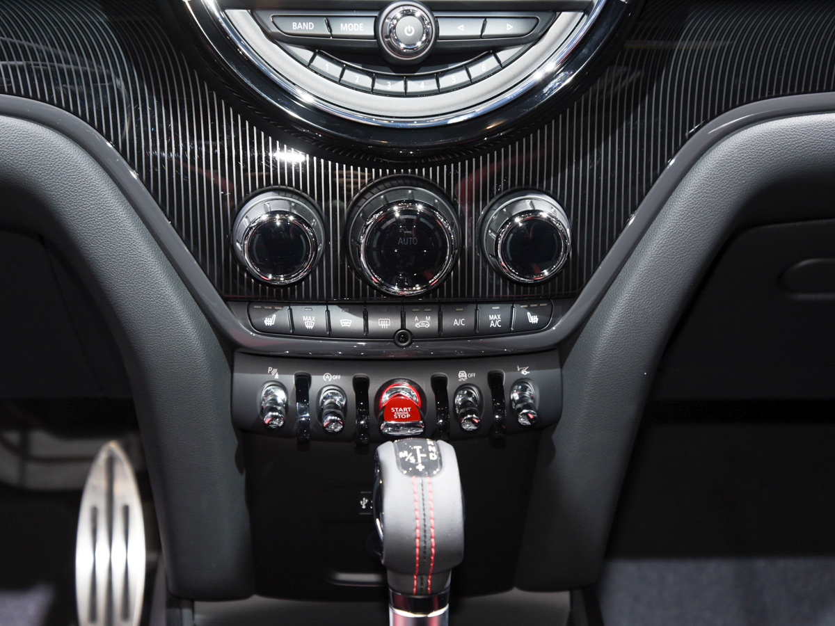 MINI JCW COUNTRYMANDƬ