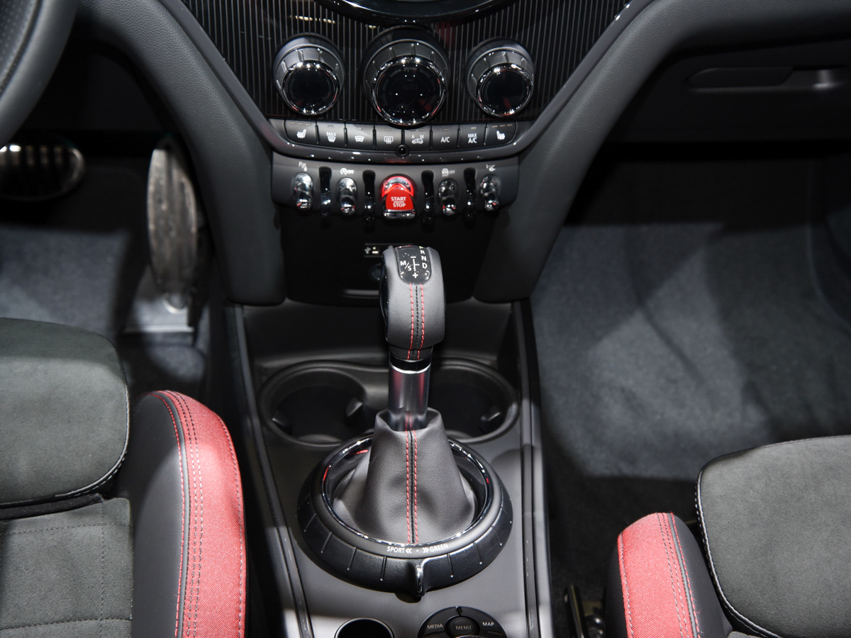 MINI JCW COUNTRYMANDƬ