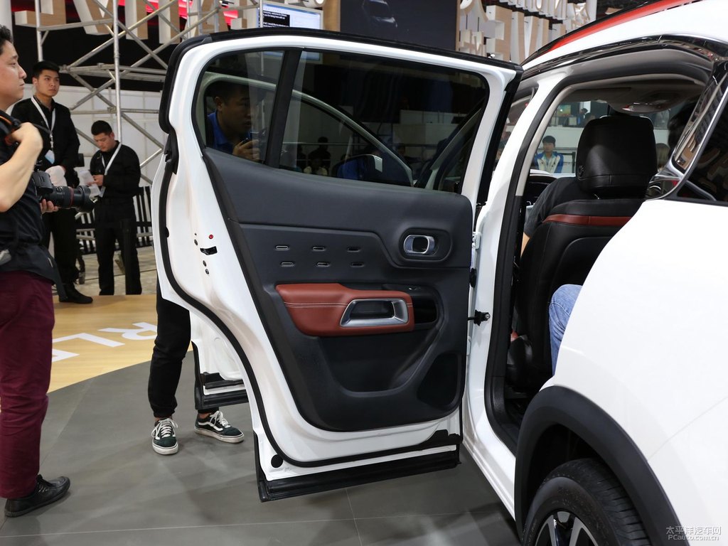  C5 AIRCROSSDƬ