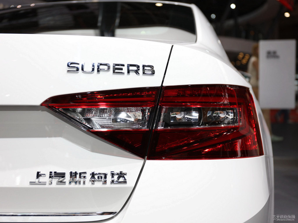 速派車尾外觀圖片