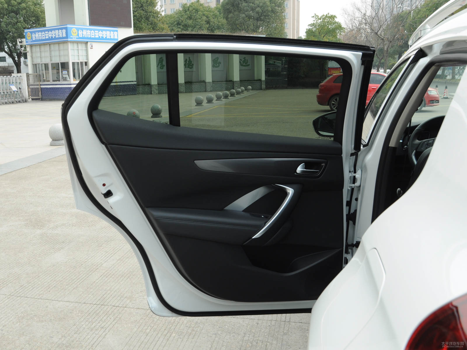 DS 6內(nèi)飾高清大圖