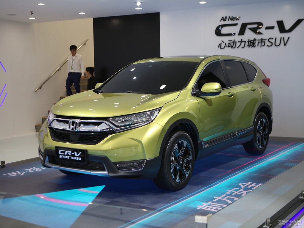 珠玉黃本田CR-V整車外觀外觀圖片