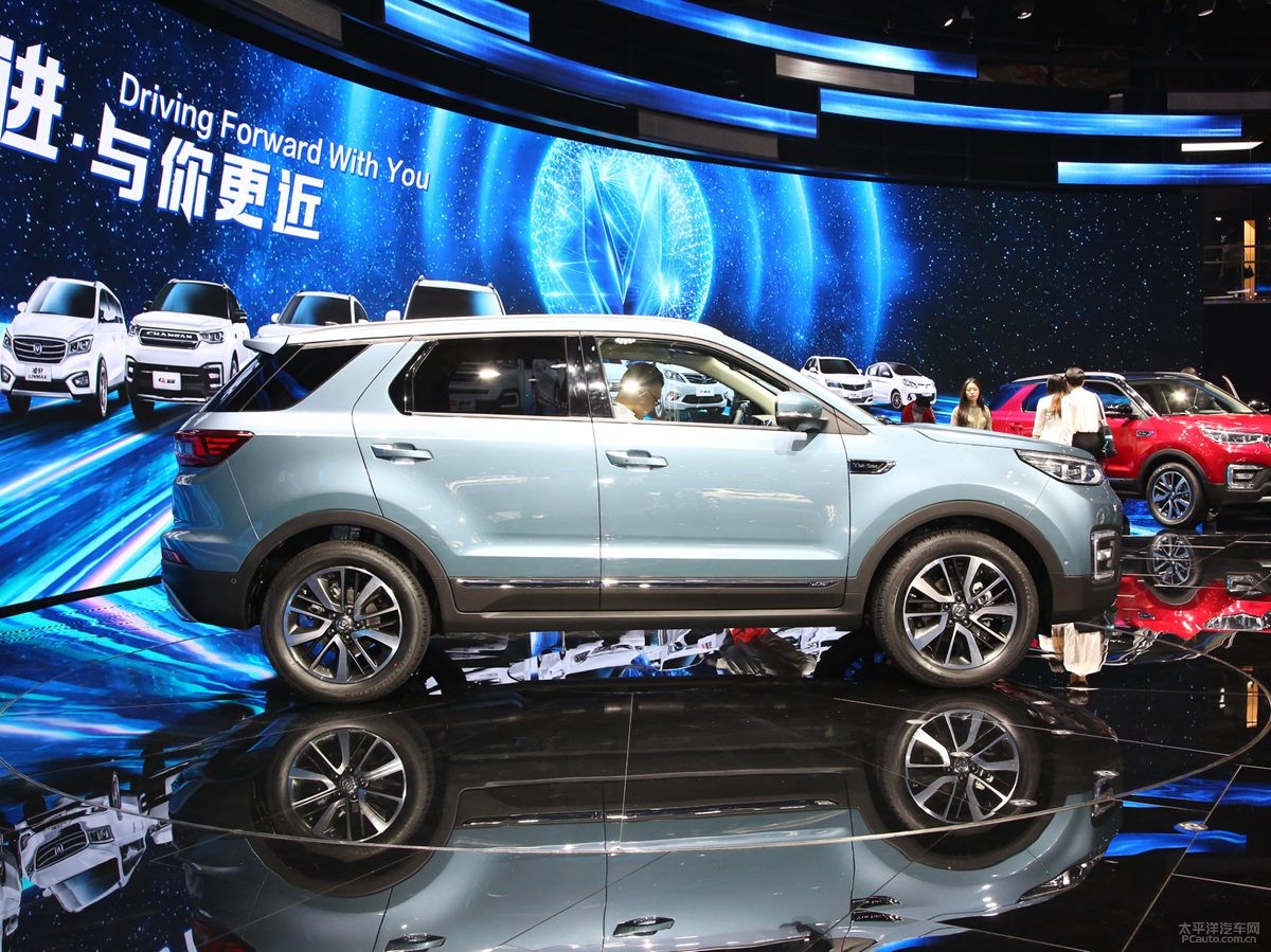 長(zhǎng)安CS55外觀高清大圖