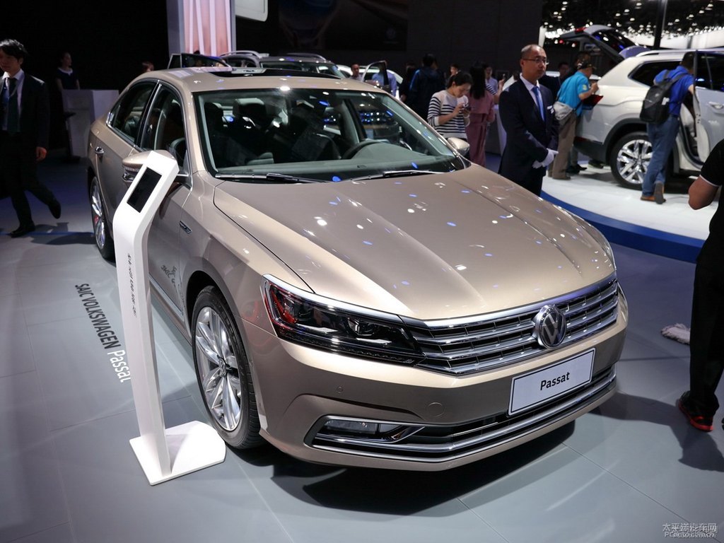 釉金帕薩特整車外觀外觀圖片