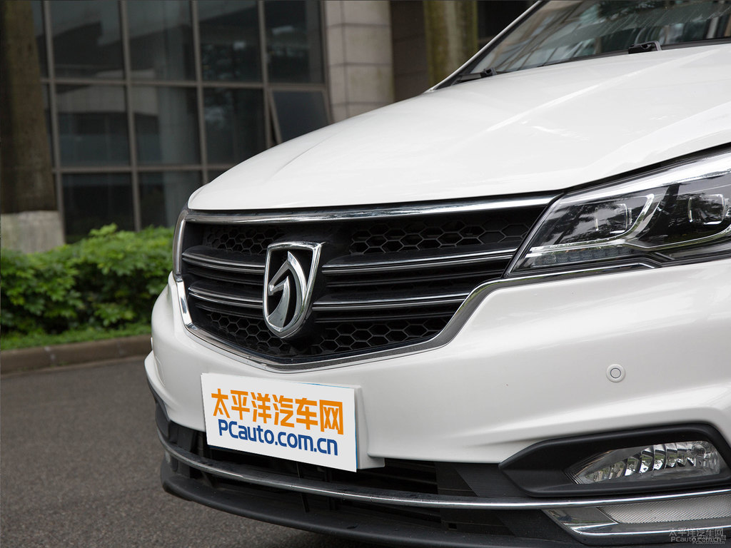 糖果白寶駿730車頭外觀圖片
