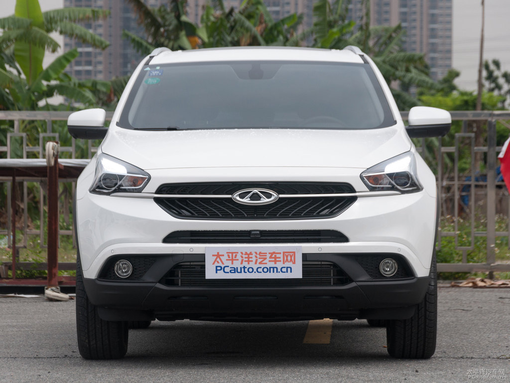 皓月白瑞虎7車頭外觀圖片