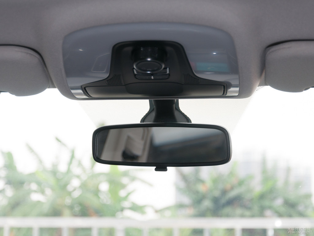 皓月白瑞虎7車廂內(nèi)飾圖片