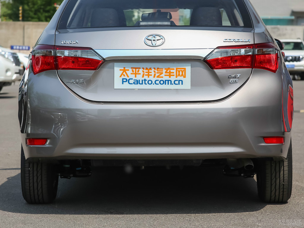鉑青銅色卡羅拉車尾外觀圖片