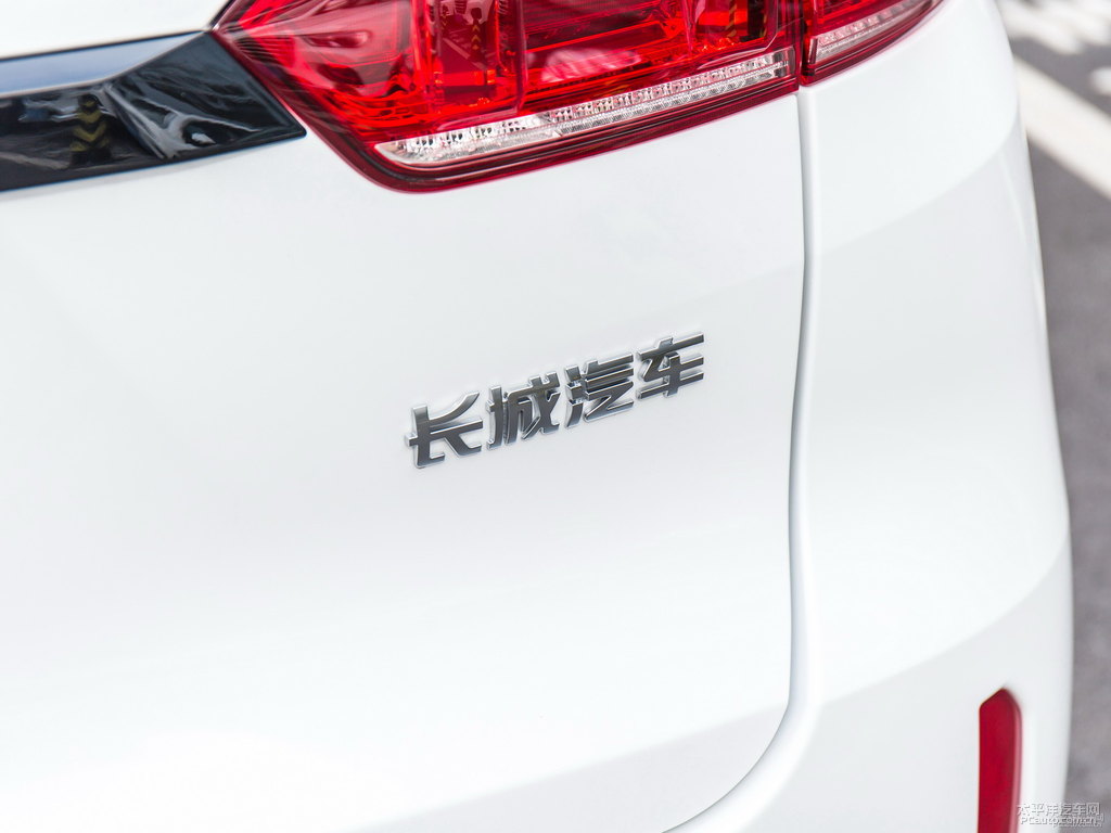 雪域白魏牌 VV7車尾外觀圖片