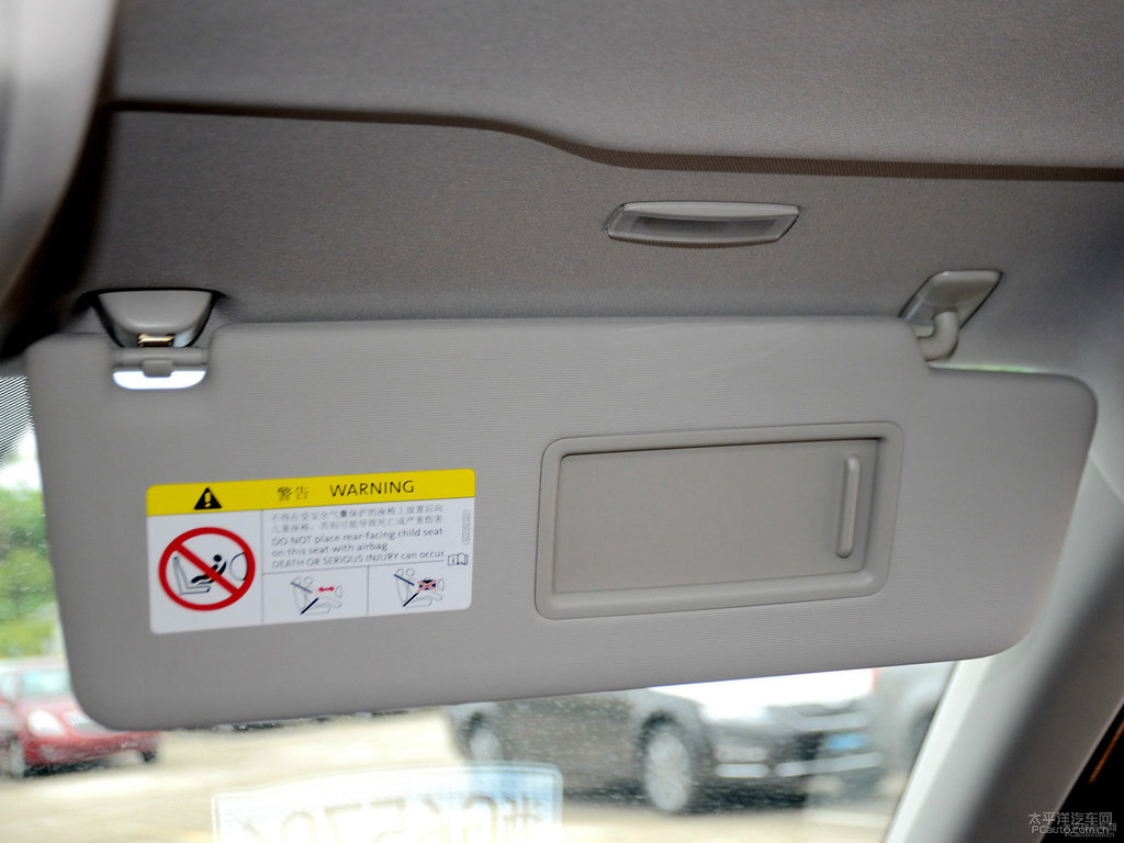 曙光金柯迪亞克車廂內(nèi)飾圖片