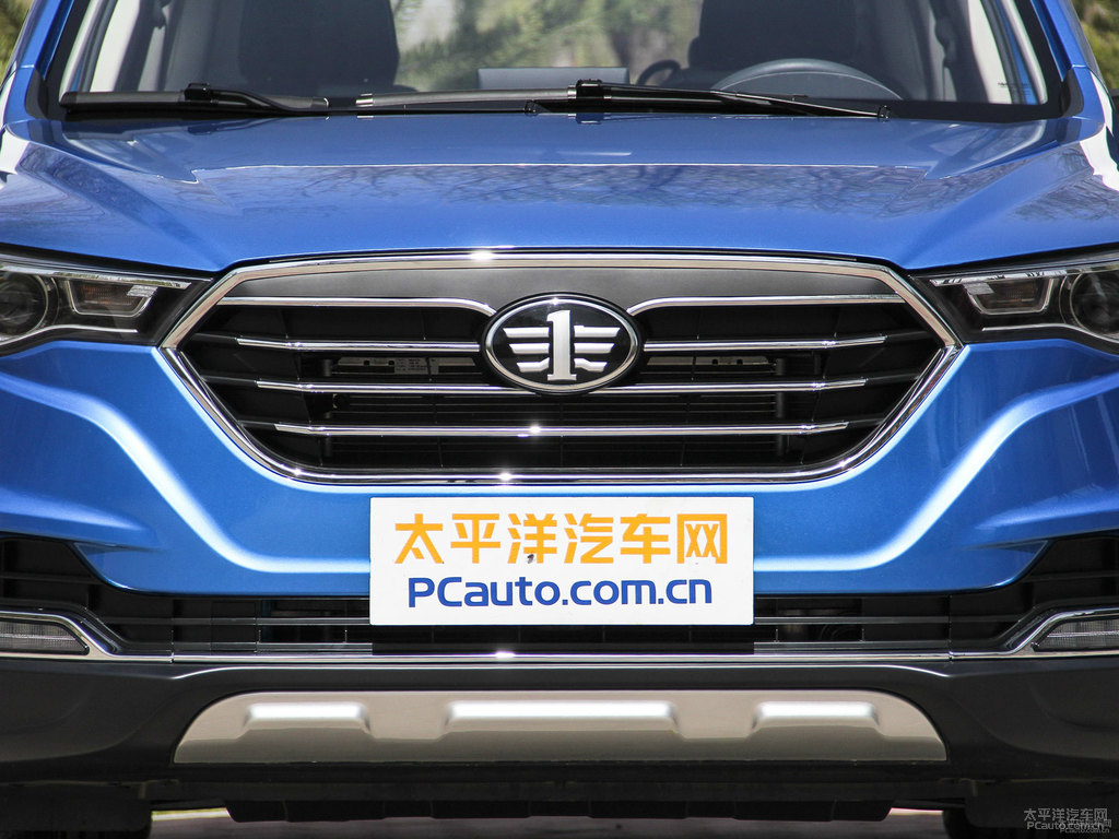 炫動(dòng)藍(lán)奔騰X40車頭外觀圖片