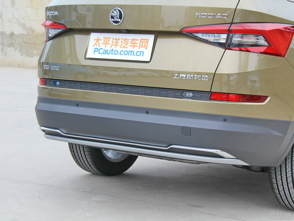流沙金柯迪亞克車尾外觀圖片
