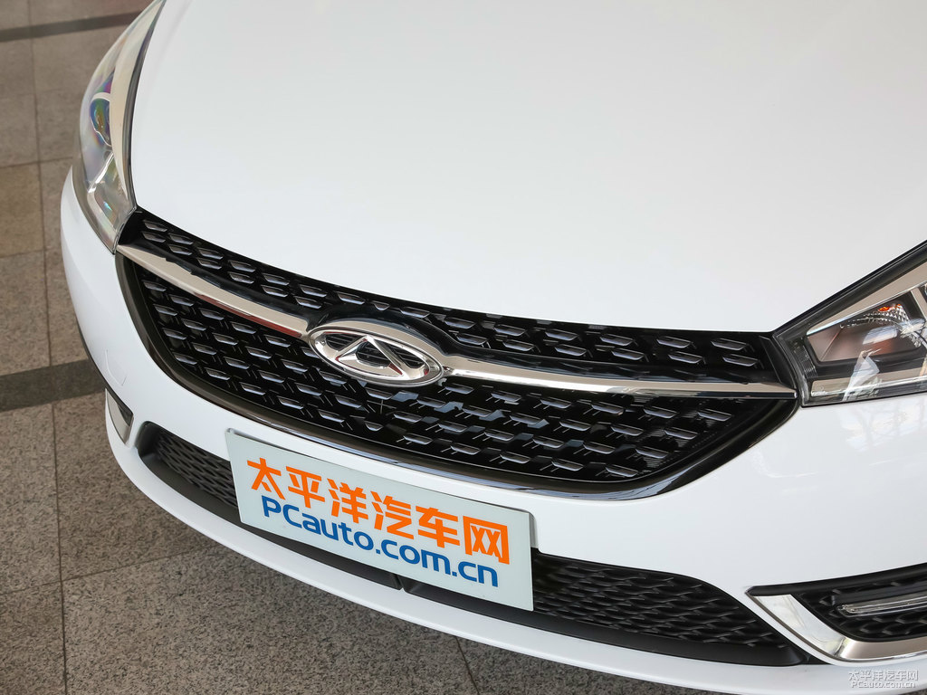 俊逸白艾瑞澤5車頭外觀圖片