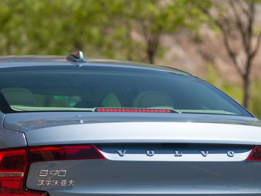 貽貝藍(lán)沃爾沃S90車(chē)尾外觀圖片