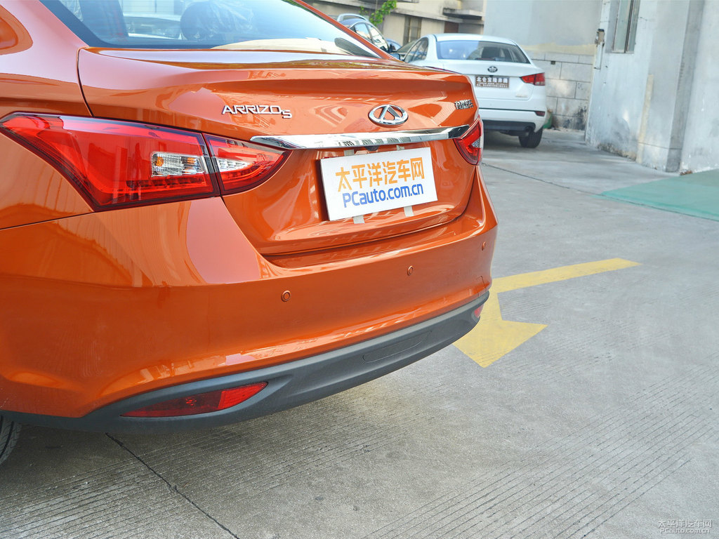 鎏光橙艾瑞澤5車尾外觀圖片