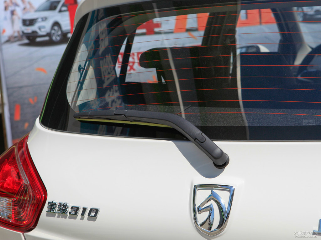 糖果白寶駿310車(chē)尾外觀圖片