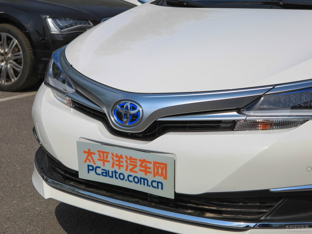 超級(jí)白色卡羅拉車頭外觀圖片