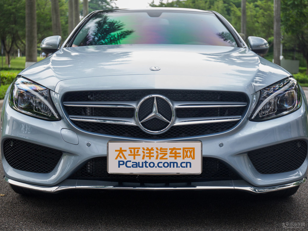 銥銀奔馳C級車頭外觀圖片