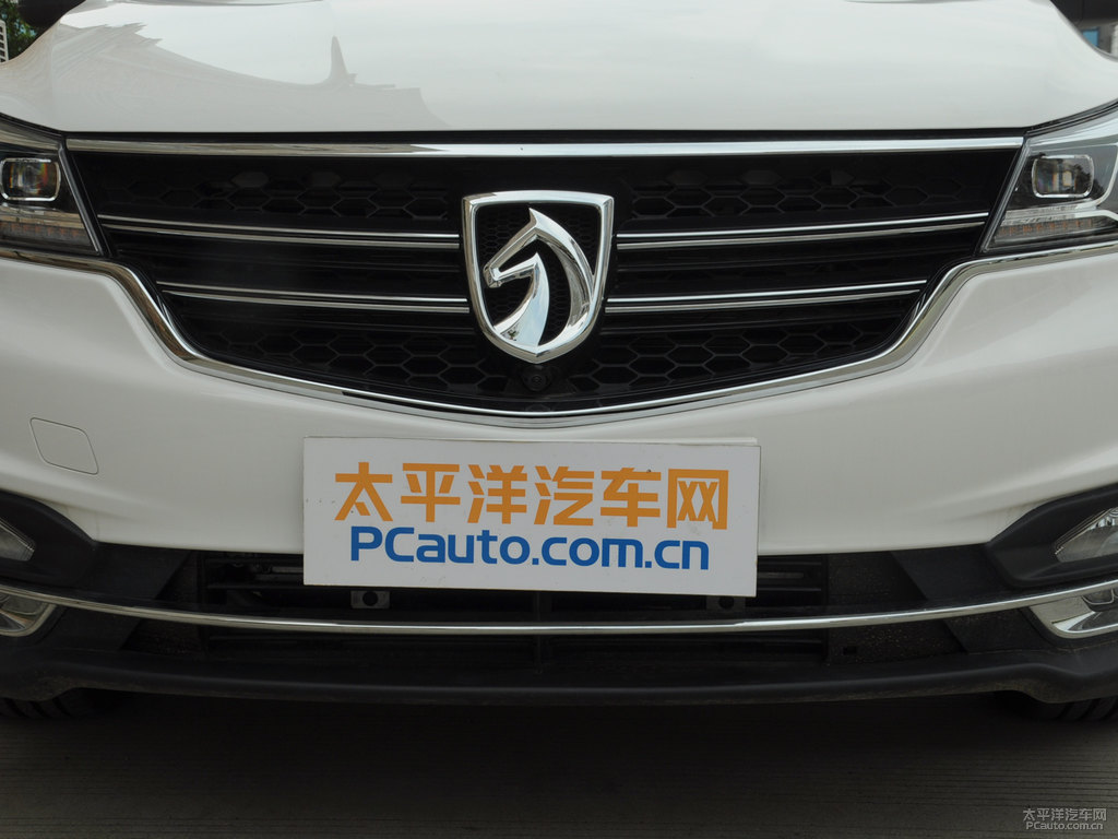 糖果白寶駿730車頭外觀圖片
