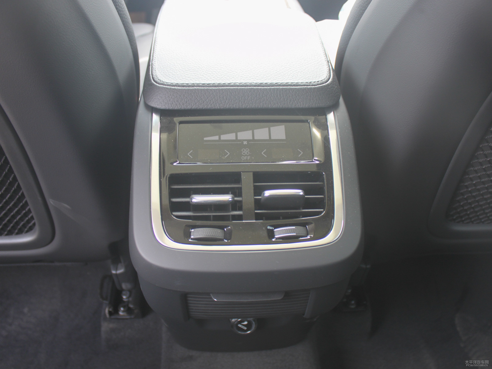 沃爾沃XC90內(nèi)飾高清大圖