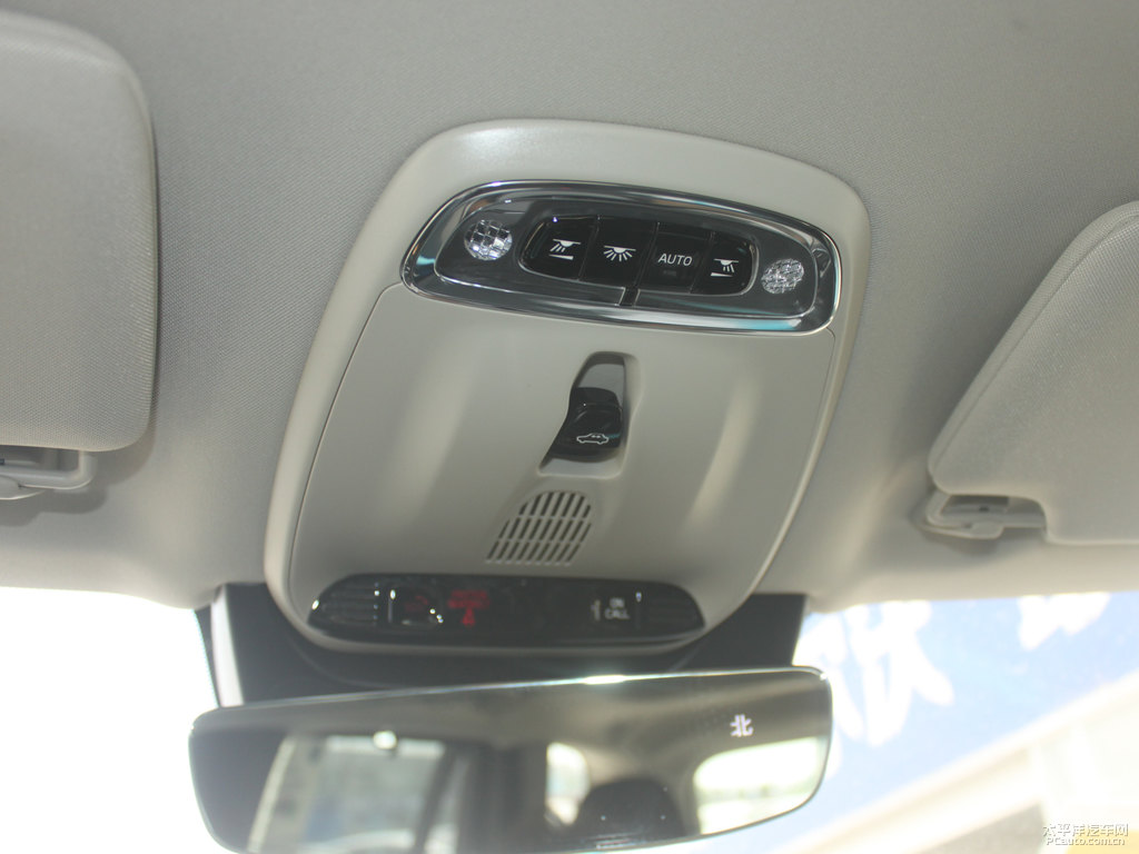 瑪瑙黑沃爾沃XC90車廂內(nèi)飾圖片