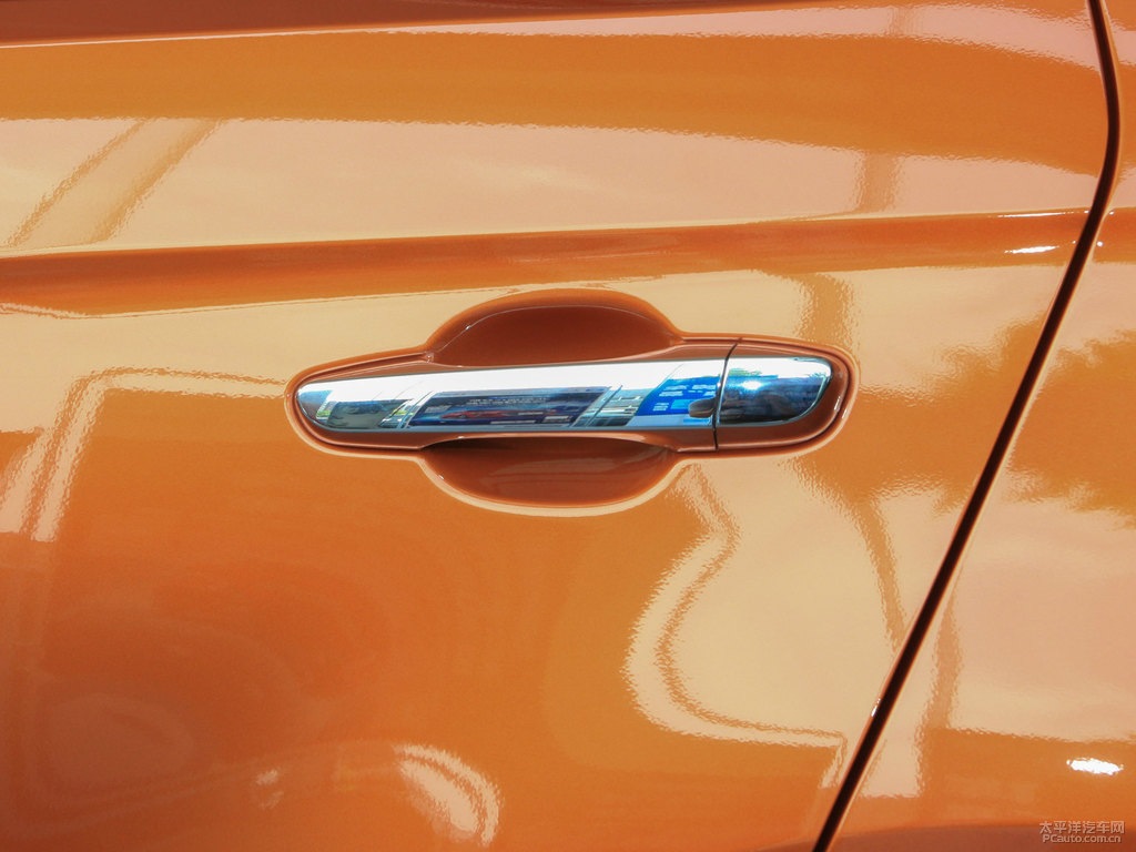 活力橙北京現(xiàn)代ix25車身外觀圖片