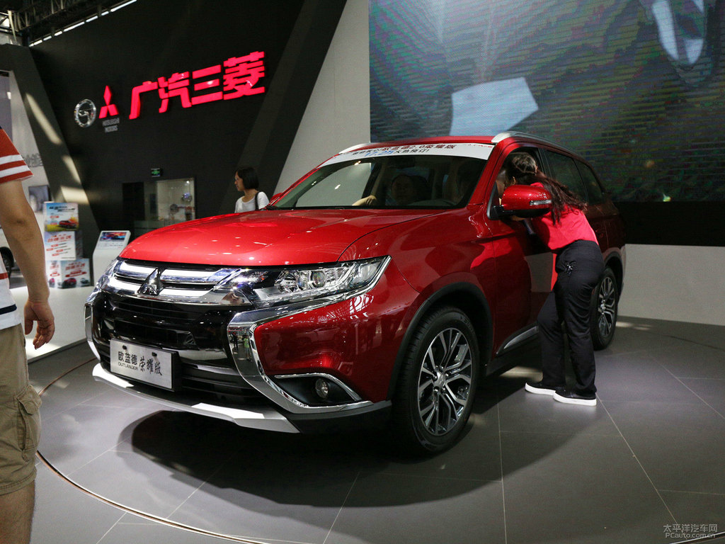 寶石紅歐藍(lán)德整車外觀外觀圖片