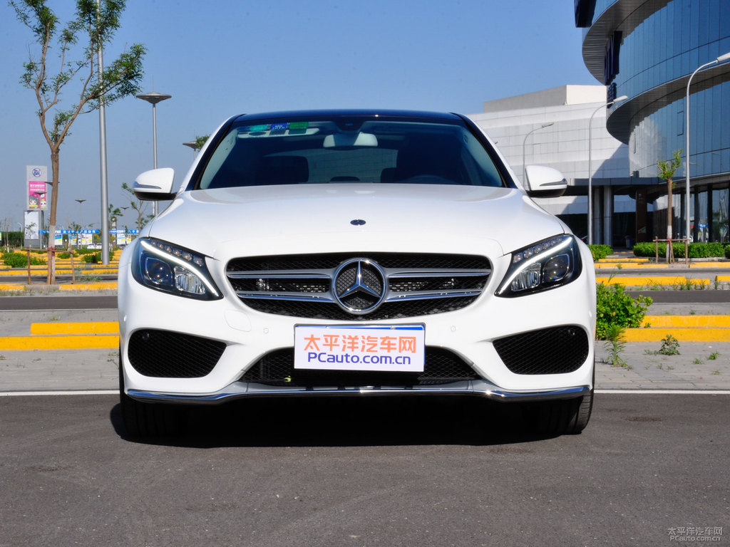 北極白奔馳C級整車外觀外觀圖片