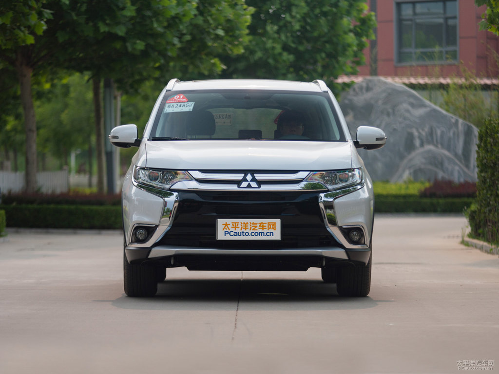 珍珠白歐藍(lán)德整車外觀外觀圖片