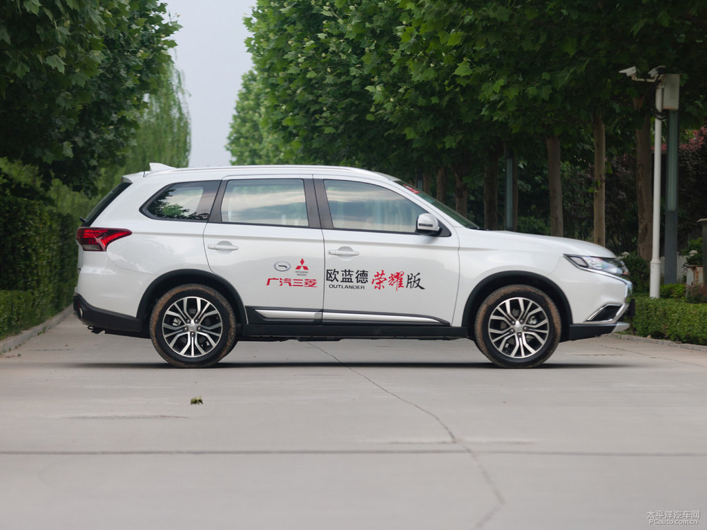 珍珠白歐藍(lán)德整車外觀外觀圖片