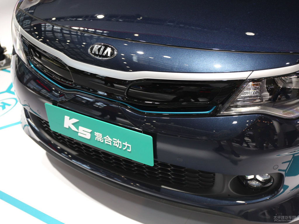 起亞K5凱酷車頭外觀圖片