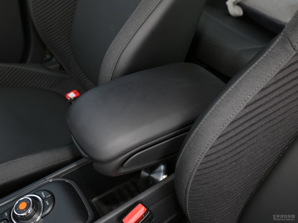 u{MINI COUNTRYMAN΃(ni)DƬ