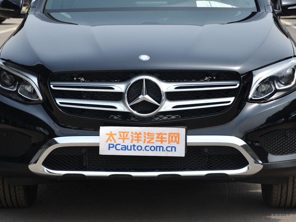 曜巖黑奔馳GLC車頭外觀圖片