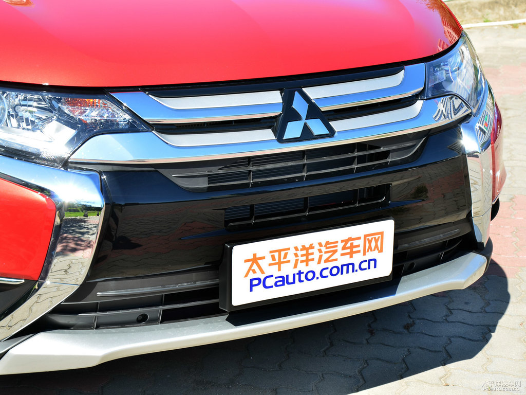 寶石紅歐藍德車頭外觀圖片