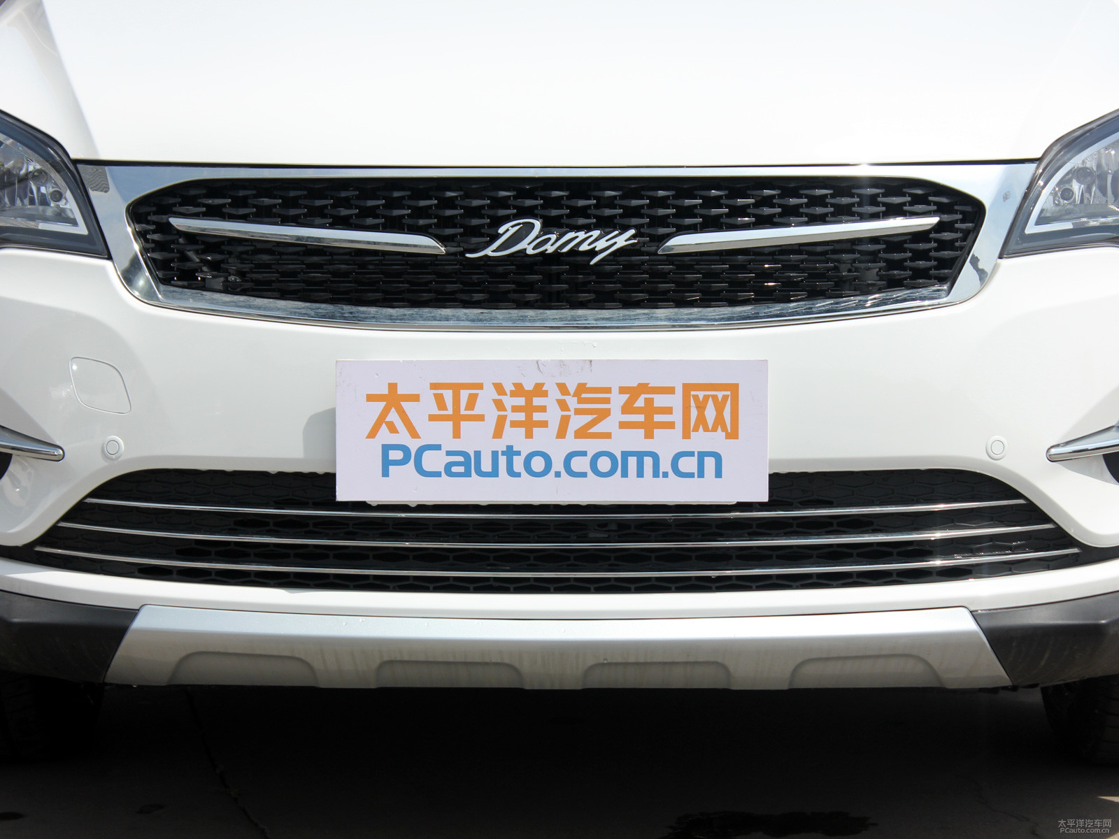 眾泰大邁X5外觀高清大圖