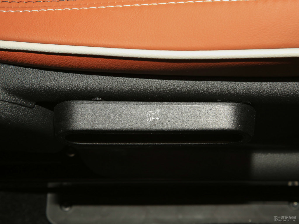 ձ{MINI CABRIO΃DƬ