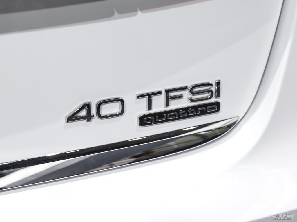 冰川白奧迪A6(進(jìn)口)車尾外觀圖片