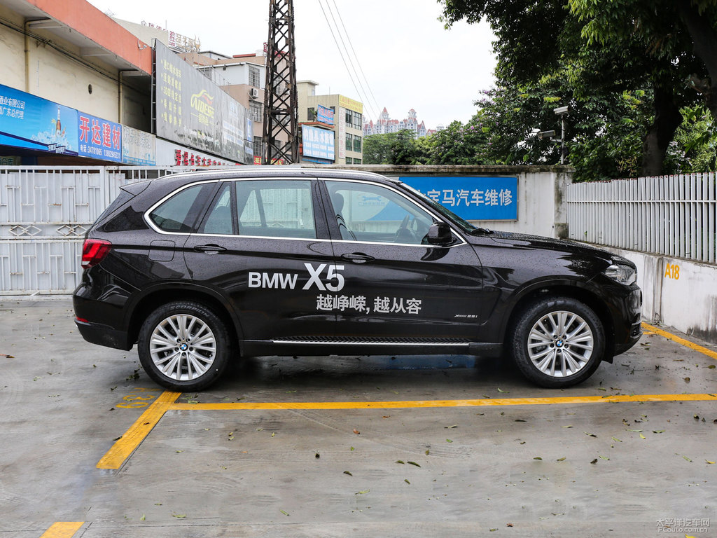 黑色寶馬X5(進(jìn)口)整車外觀外觀圖片