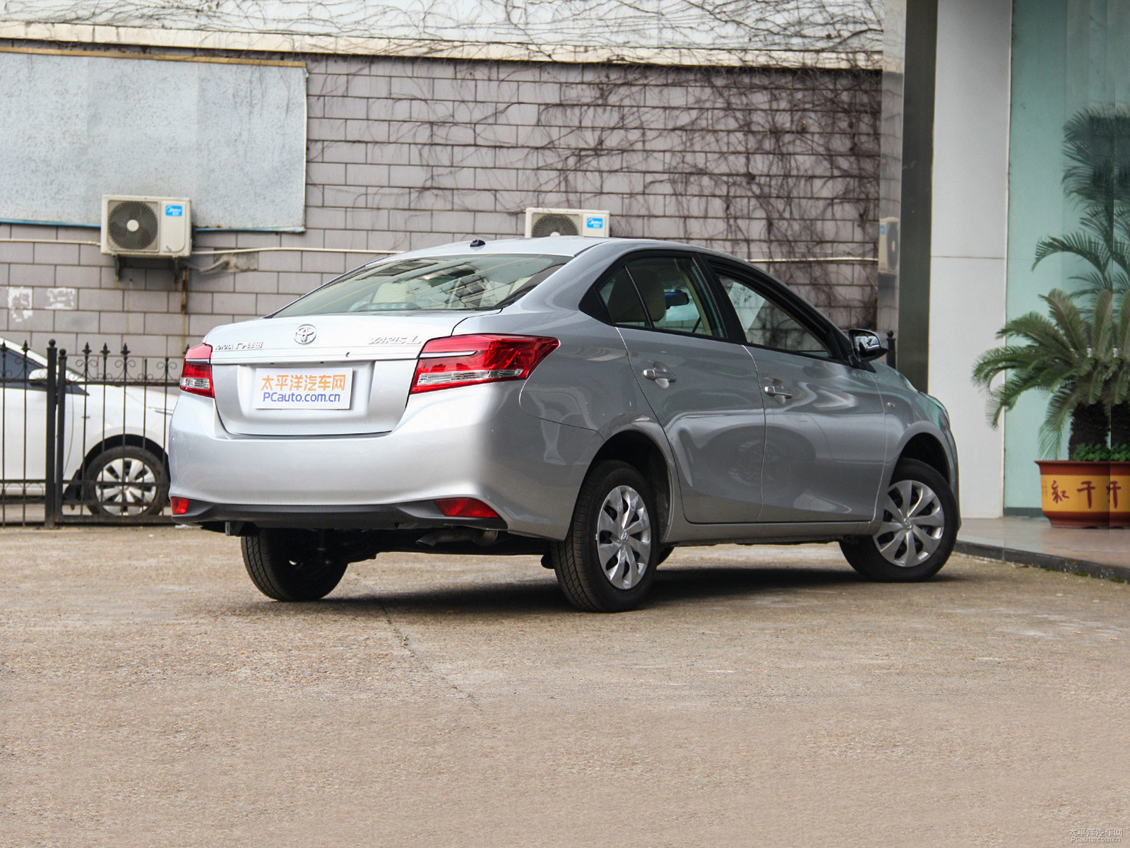 YARiS L 致享外觀高清大圖