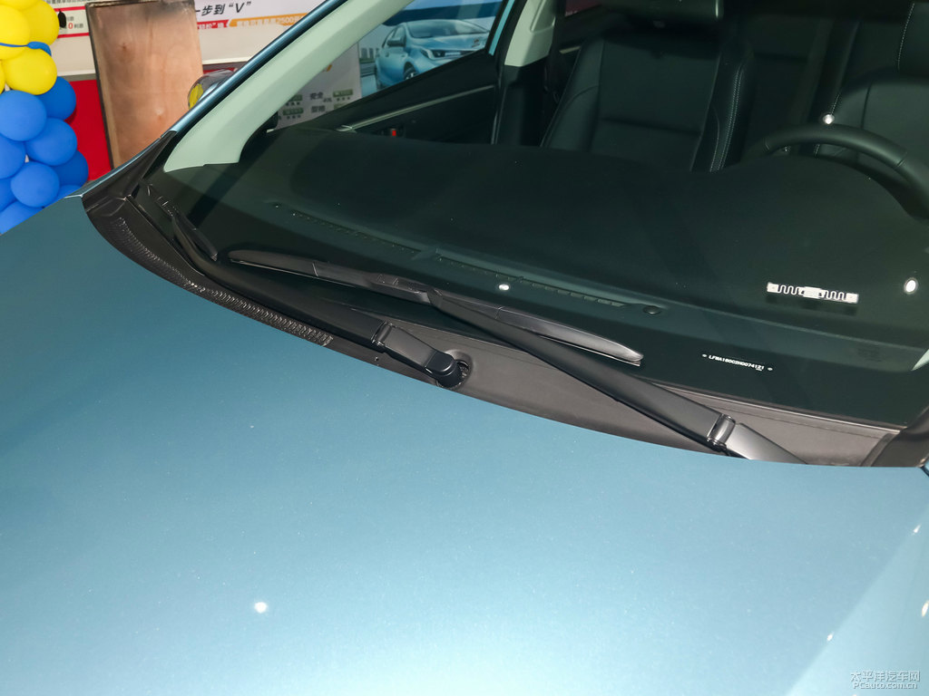 寰宇藍色卡羅拉車身外觀圖片
