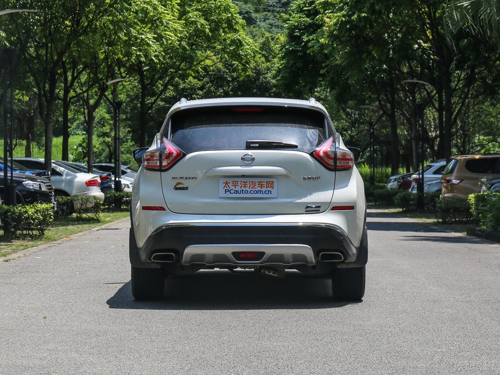 珠光白樓蘭整車外觀外觀圖片