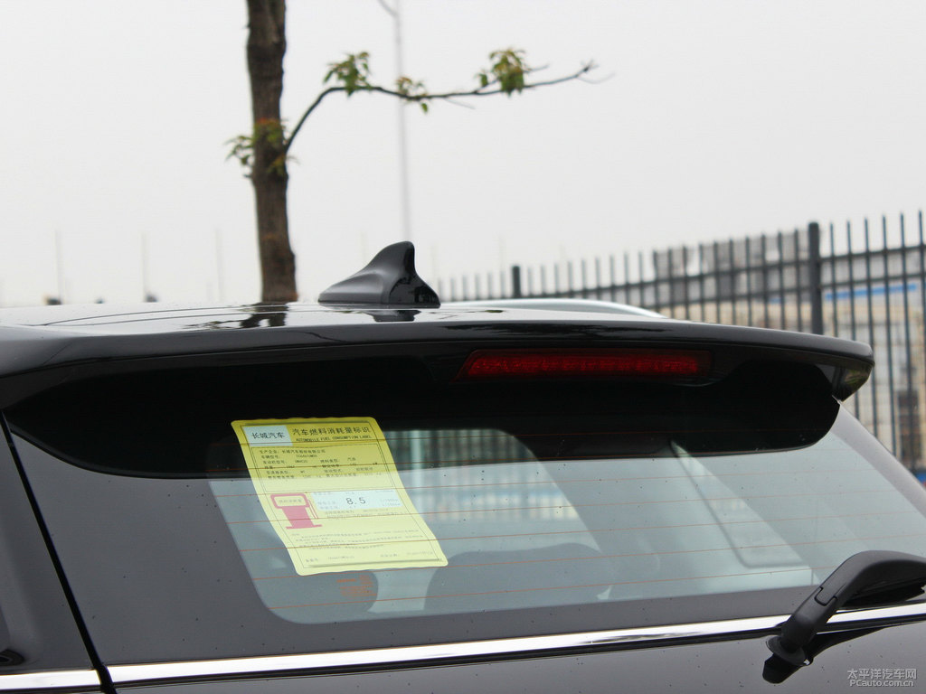 經(jīng)典黑哈弗H6 Coupe車尾外觀圖片