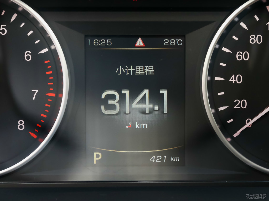 鈦晶灰博瑞中控內(nèi)飾圖片