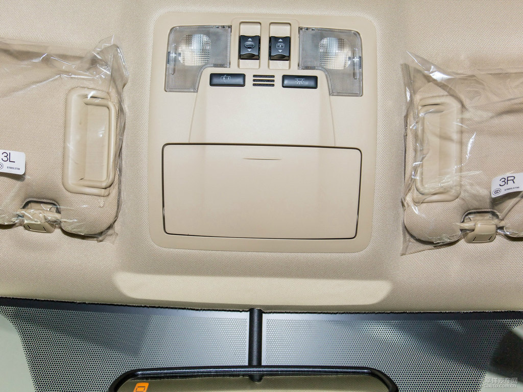 珍珠白漢蘭達車廂內(nèi)飾圖片