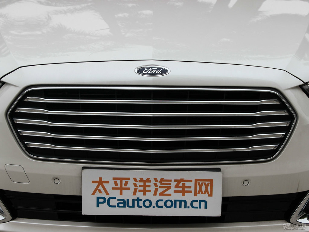 鉑鉆白金牛座車(chē)頭外觀圖片