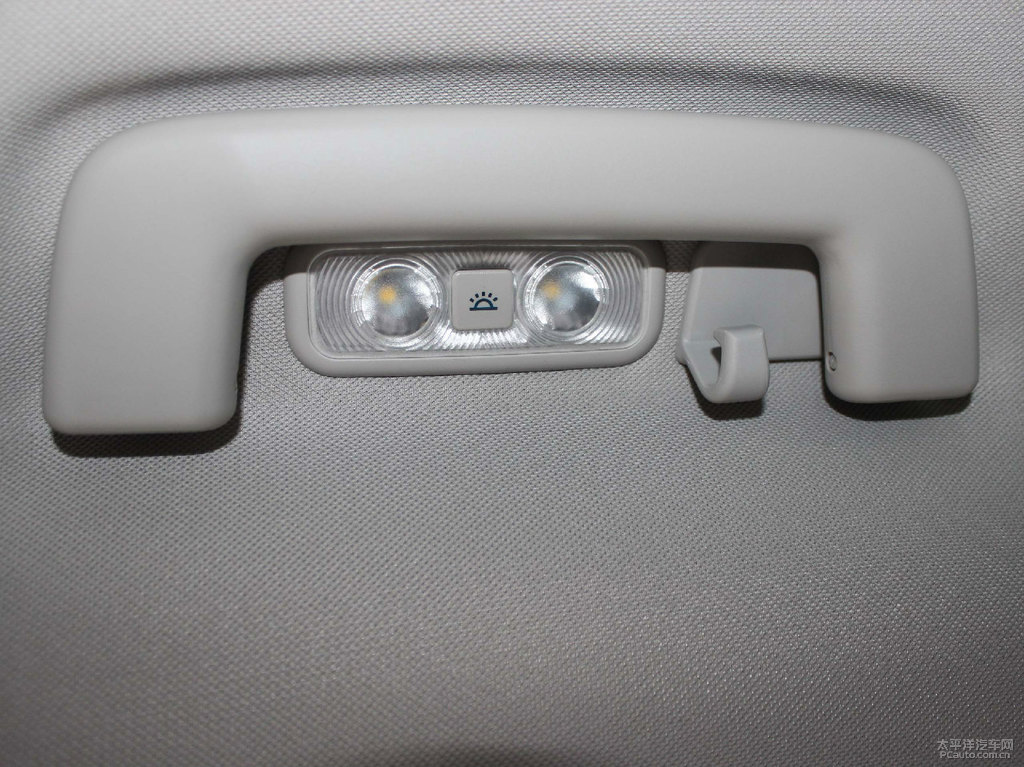 鉑鉆白金牛座車廂內(nèi)飾圖片