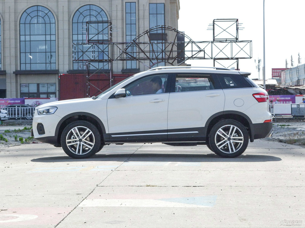 極地白哈弗H6 Coupe整車外觀外觀圖片