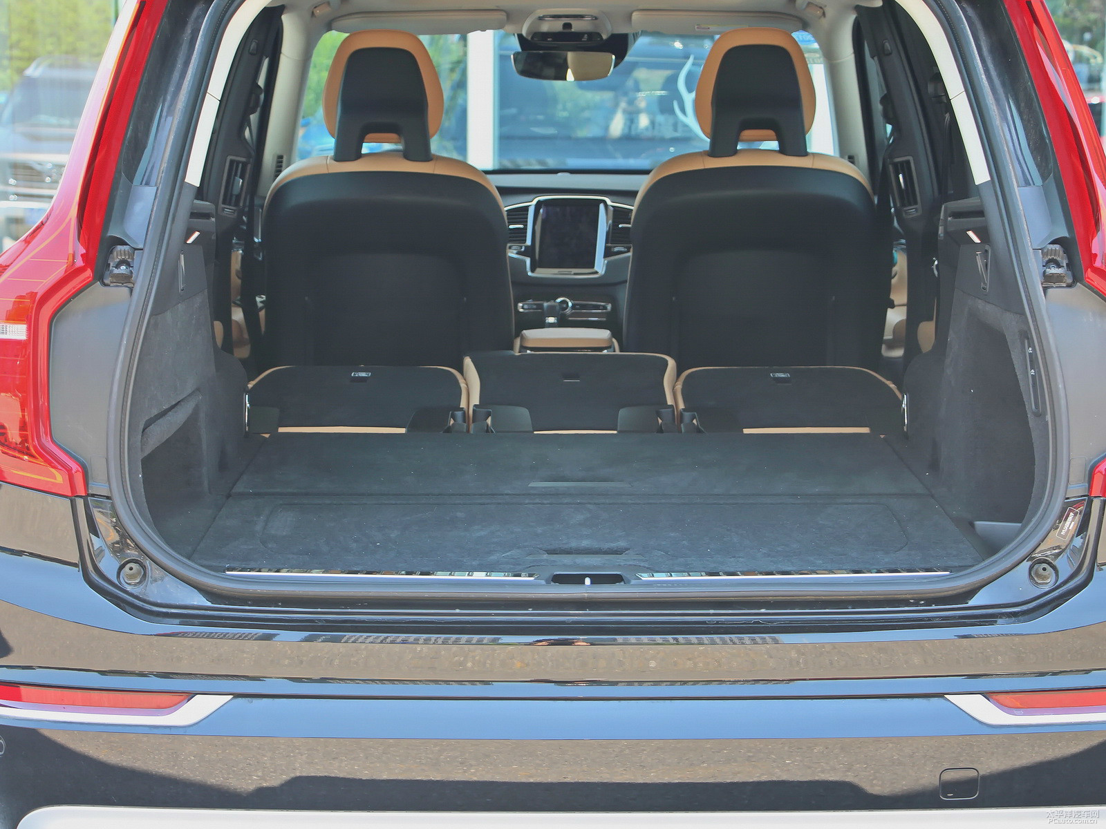 沃爾沃XC90空間高清大圖